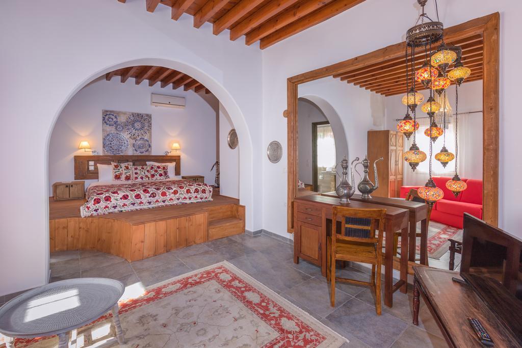 Saint Artemios Hotel And Oriental Suites Rhodes City Esterno foto