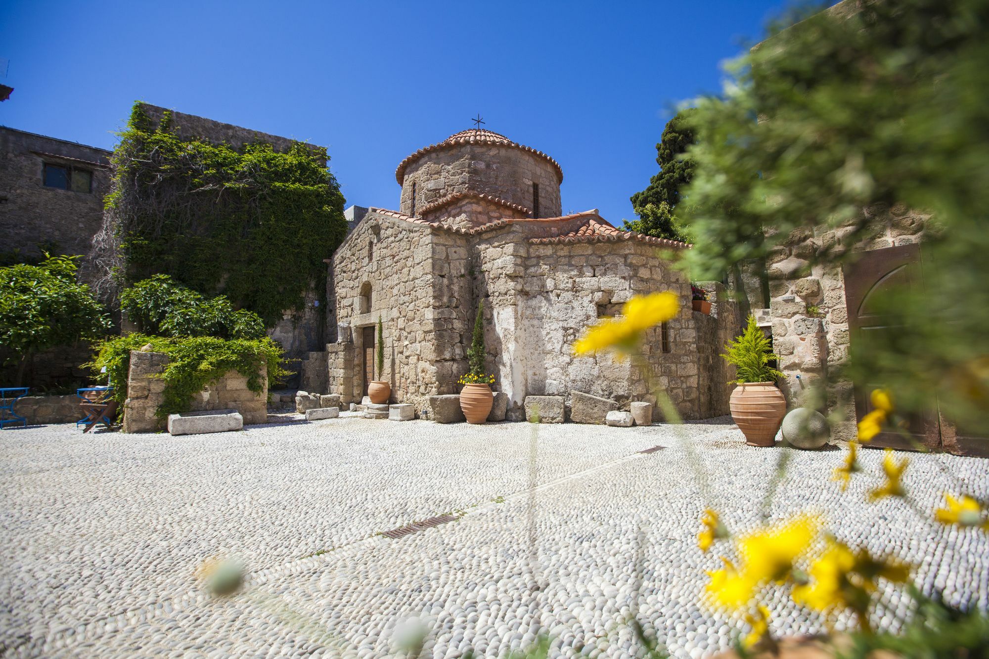 Saint Artemios Hotel And Oriental Suites Rhodes City Esterno foto